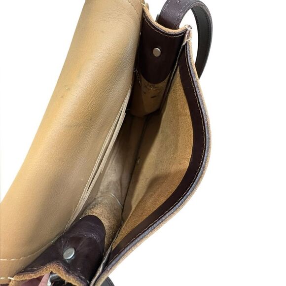 Vintage Coach Monterey Crossbody Bag – Glove-Tanned Leather – British Tan - Picture 10 of 13